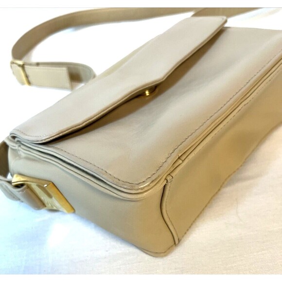 VTG Jacqueline Ferrar Leather Cream Beige Adj. Crossbody Purse Shoulder Pockets - Picture 12 of 14